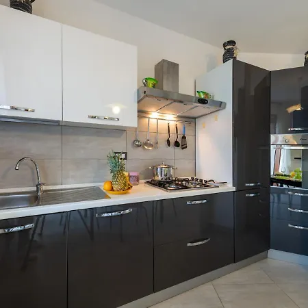 Casa Del Lido By Interhome Appartement