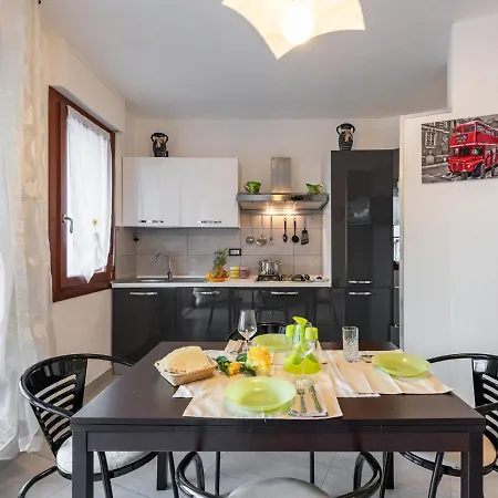 Casa Del Lido By Interhome Apartamento